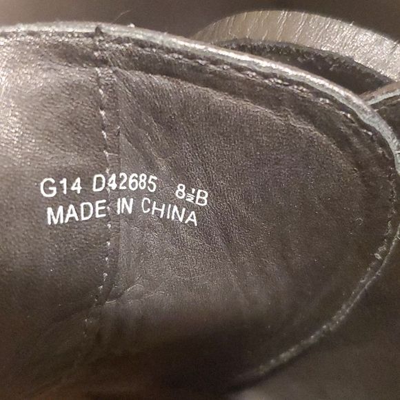 COLE HAAN Balthasar Chukka Leather Wedge Ankle Boots - Size 8 1/2 - Picture 11 of 11